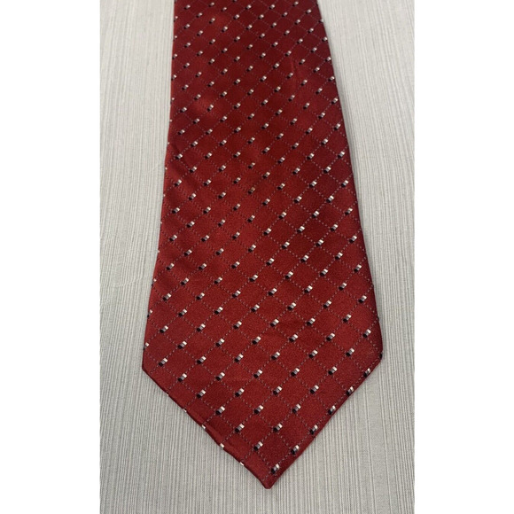J. Ferrar 100%‎ Imported Silk Geometric print Red White Black Gray colors 62" - Picture 1 of 5